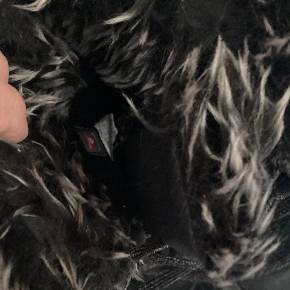 North Face Women's Black‎ Fur-Lined Winter Boots 8.5 🌸